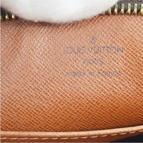 Louis Vuitton crossbody - Picture 12 of 14